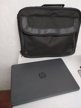 Ordenador portátil ,HP 15s-eq1003ns usado 2 veces.