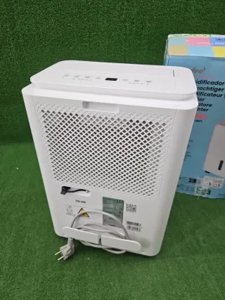 Deshumidificador Comfee 20L CDDF7-20DEN7-WF