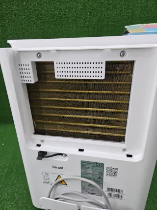 Deshumidificador Comfee 20L CDDF7-20DEN7-WF