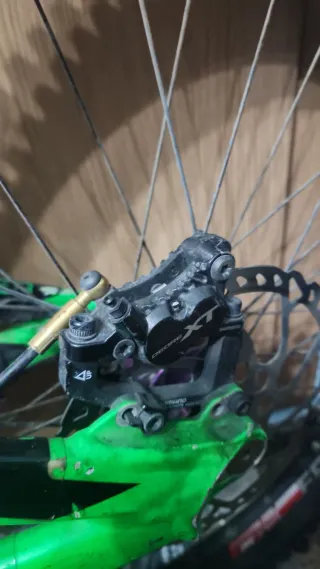 Frenos Shimano Deore XT 4 Pistones