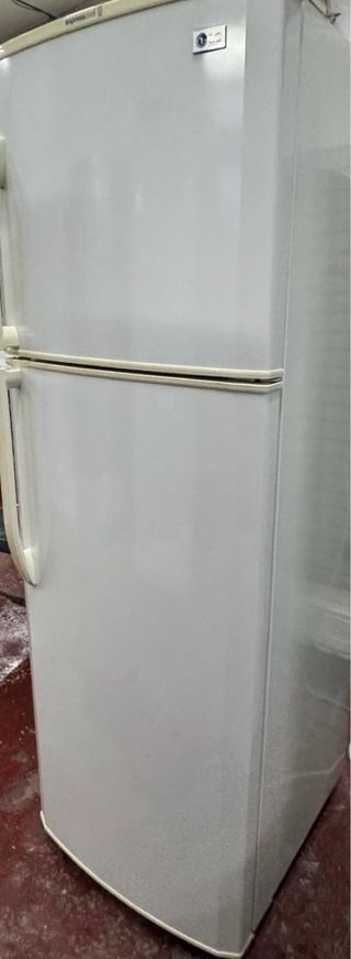 NEVERA DOS PUERTAS LG EN BLANCO EXPREECOOL NO FROS