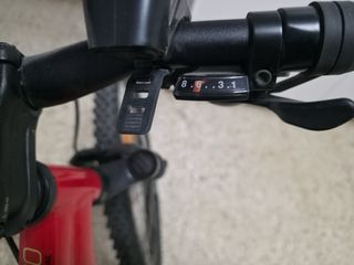 Bicicleta Montaña 24 Roja 6V (Precio negociable)