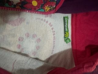 Sudadera Desigual niña cremallera calaveras