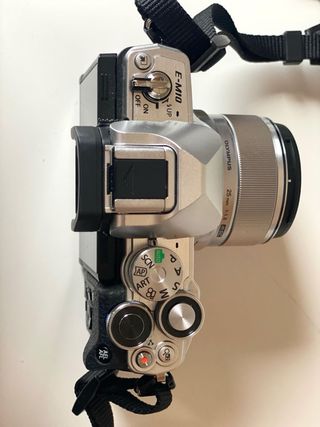 Cámara Olympus + Objetivo M.Zuiko