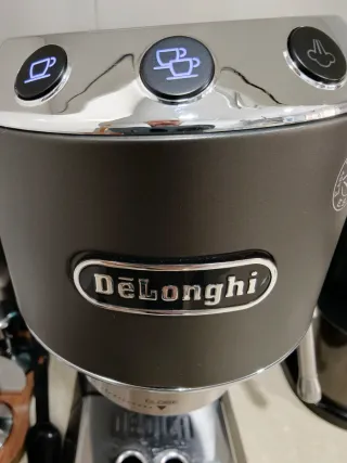 DeLonghi Dedica Black (2025 Edición) + Molinillo