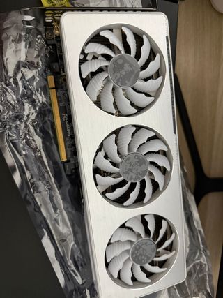 RTX 3060 + Ryzen 5 2600 + 16GB RAM RGB