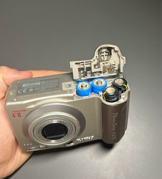 Canon PowerShot A20 Kit Fotocamera Digitale Y2K