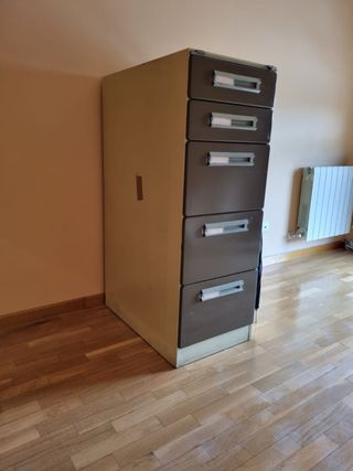 Archivador metálico de 5 cajones