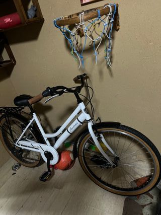 Bicicleta Urbana Blanca