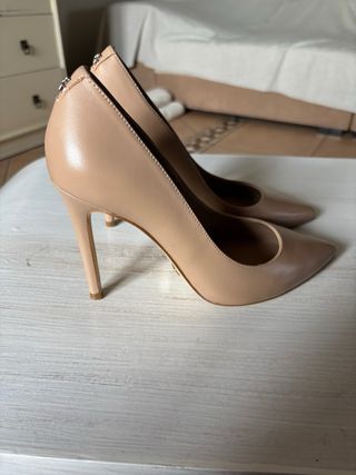 Décolleté Guess Beige taglia 37