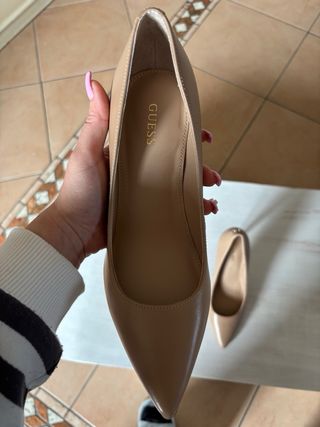 Décolleté Guess Beige taglia 37