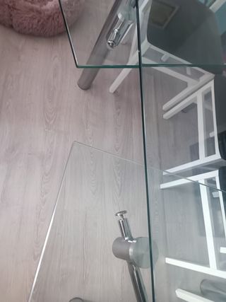 Mesa de comedor cristal y metal