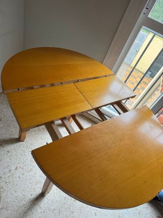 Mesa extensible de madera