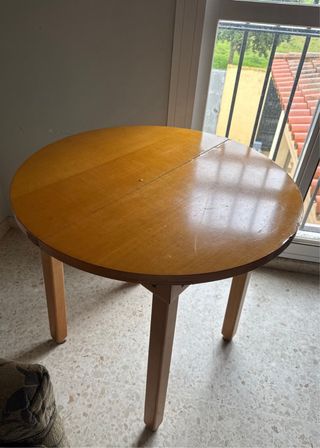 Mesa extensible de madera