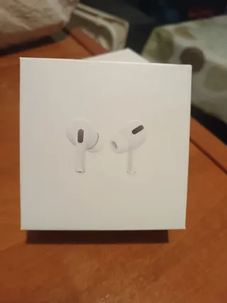 Caja AirPods Pro