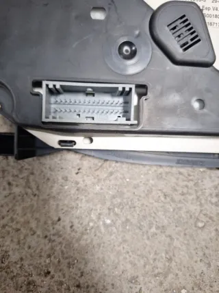 Cuadro de instrumentos Renault Clio MK2 1.2 16V