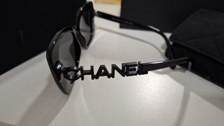 Gafas de sol Chanel negras