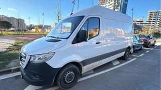 Se hacen servicios y mudanzas