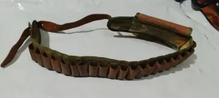 Cartucciera Cal. 12 con scomparto mimetico