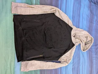 Sudadera Negra y Gris