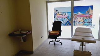 Local comercial en alquiler en Carolinas Bajas en Alicante