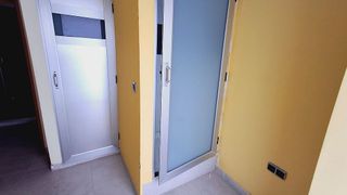 Local comercial en alquiler en Carolinas Bajas en Alicante