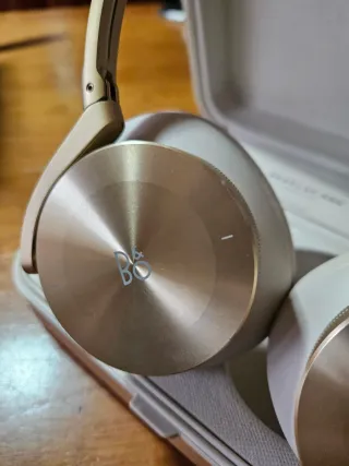 Bang & Olufsen H95 Beige/Oro Auriculares
