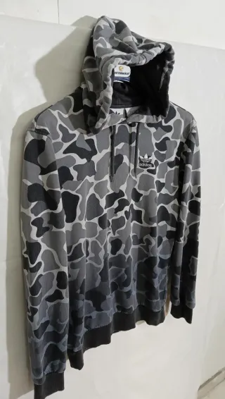 Felpa con cappuccio Adidas camouflage grigia