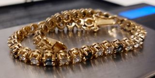 Pulsera baño Oro 18k, 42 zafiros y plata ley 925