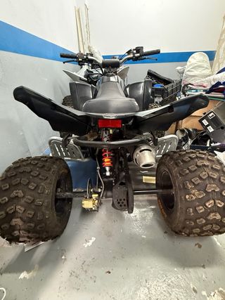 Quad Can-Am Off-Road