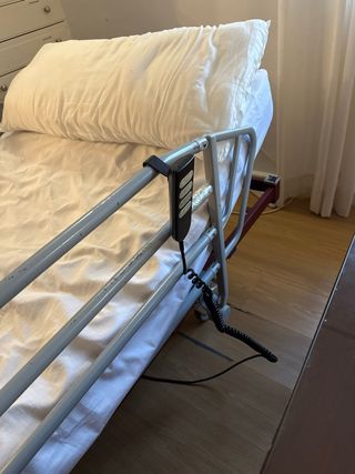 Cama Ortopédica Elevable + Colchón Antiescaras