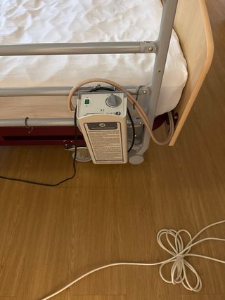 Cama Ortopédica Elevable + Colchón Antiescaras