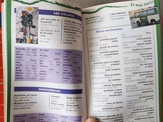 3 libros de idiomas (inglés, alemán e italiano)