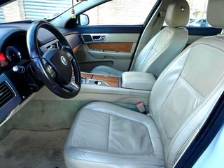 Jaguar XF 3.0V6 240cv 2010