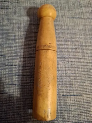 Embutidor joyeria madera.