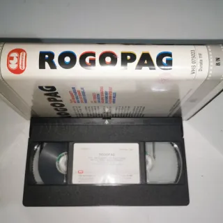 VHS Rogopag - Regia: Gregoretti, Pasolini, Godard