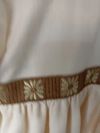 Vestido medieval niña beige y dorado