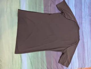 Camiseta deportiva Kipsta negra