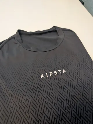 Camiseta deportiva Kipsta negra