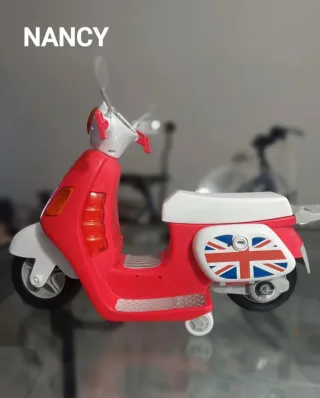 NANCY Moto Scooter Nancy Roja con Union Jack