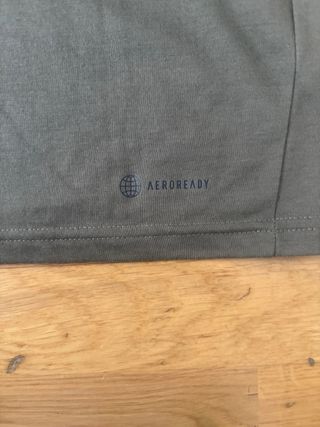 Camiseta Adidas Entrenamiento Verde Militar