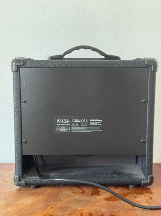 Amplificador Guitarra Rocktile 15W como NUEVO
