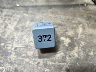 Relé Audi 4D0 951 253