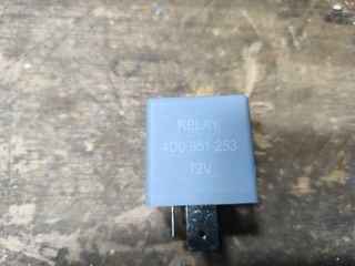 Relé Audi 4D0 951 253