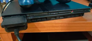 Consola PS2 Slim Negra + Mando y Juego