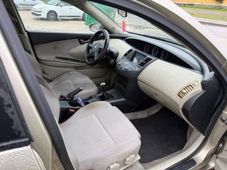 Nissan Primera 2003