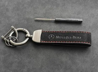 Llavero Mercedes de Alcantara Tacto Piel Cuero AMG