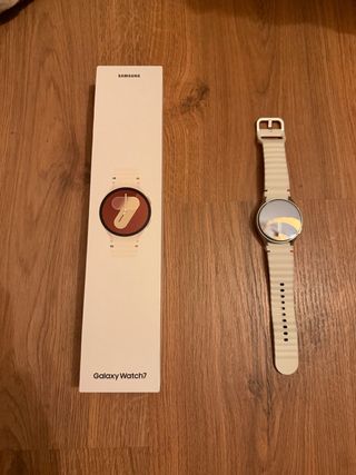 Samsung Galaxy Watch 7 Beige/Plata