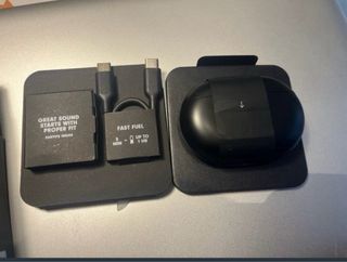 Auriculares Beats Studio Buds Negros