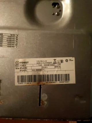 Piano cottura a gas 4 fuochi Indesit